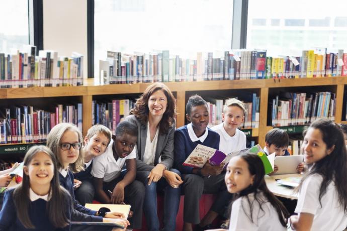 students_in_library_with_teacher